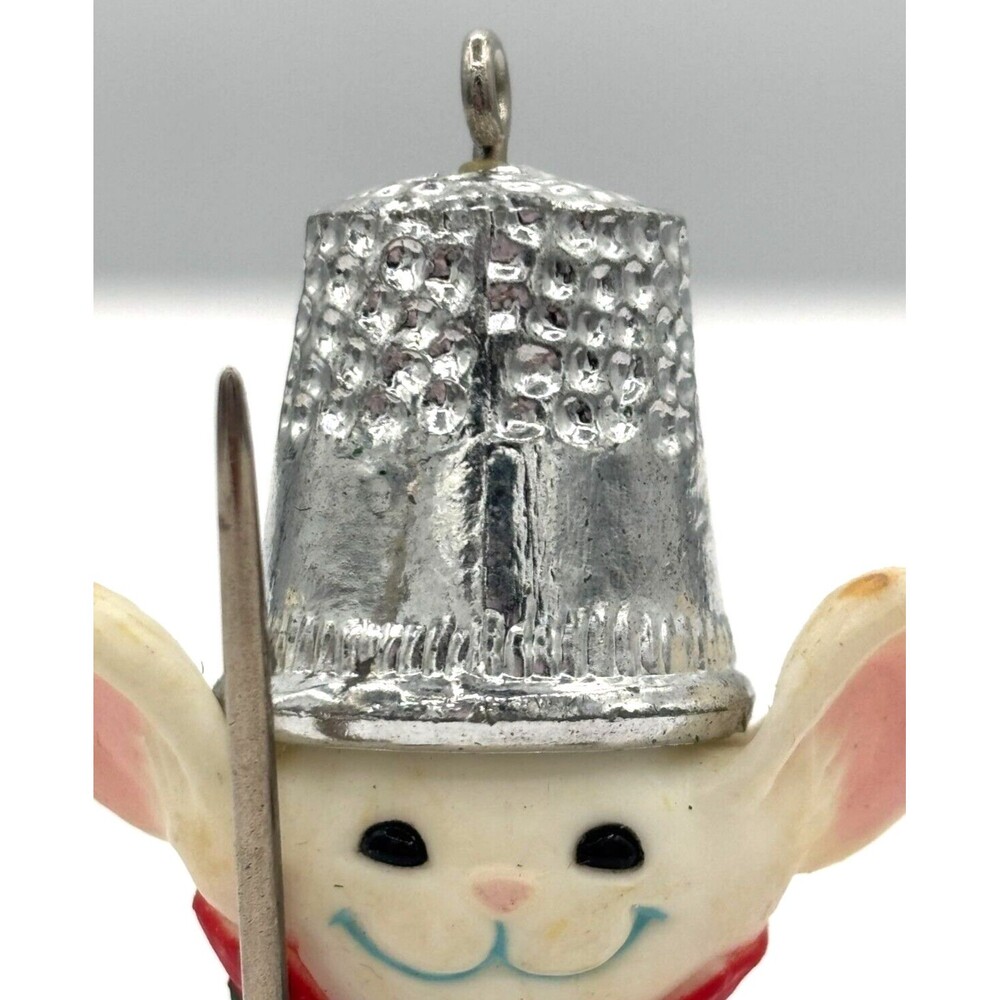 Vintage Hallmark 1982 Thimble #5 Mouse Mini Christmas Ornament Sewing Needle - Picture 7 of 13